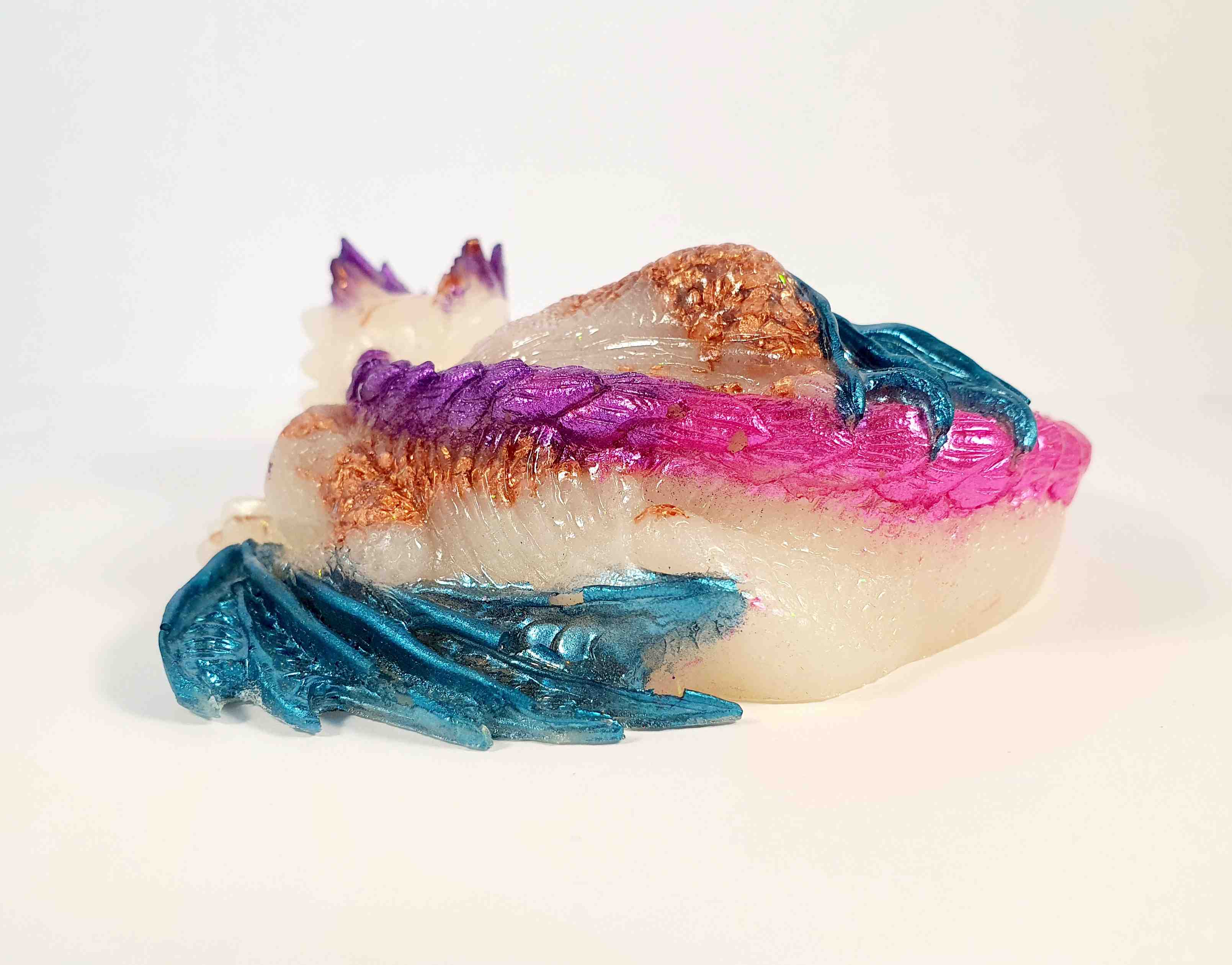 Orgonites, Draken, Groot Witte draak met roze, wit en blauw