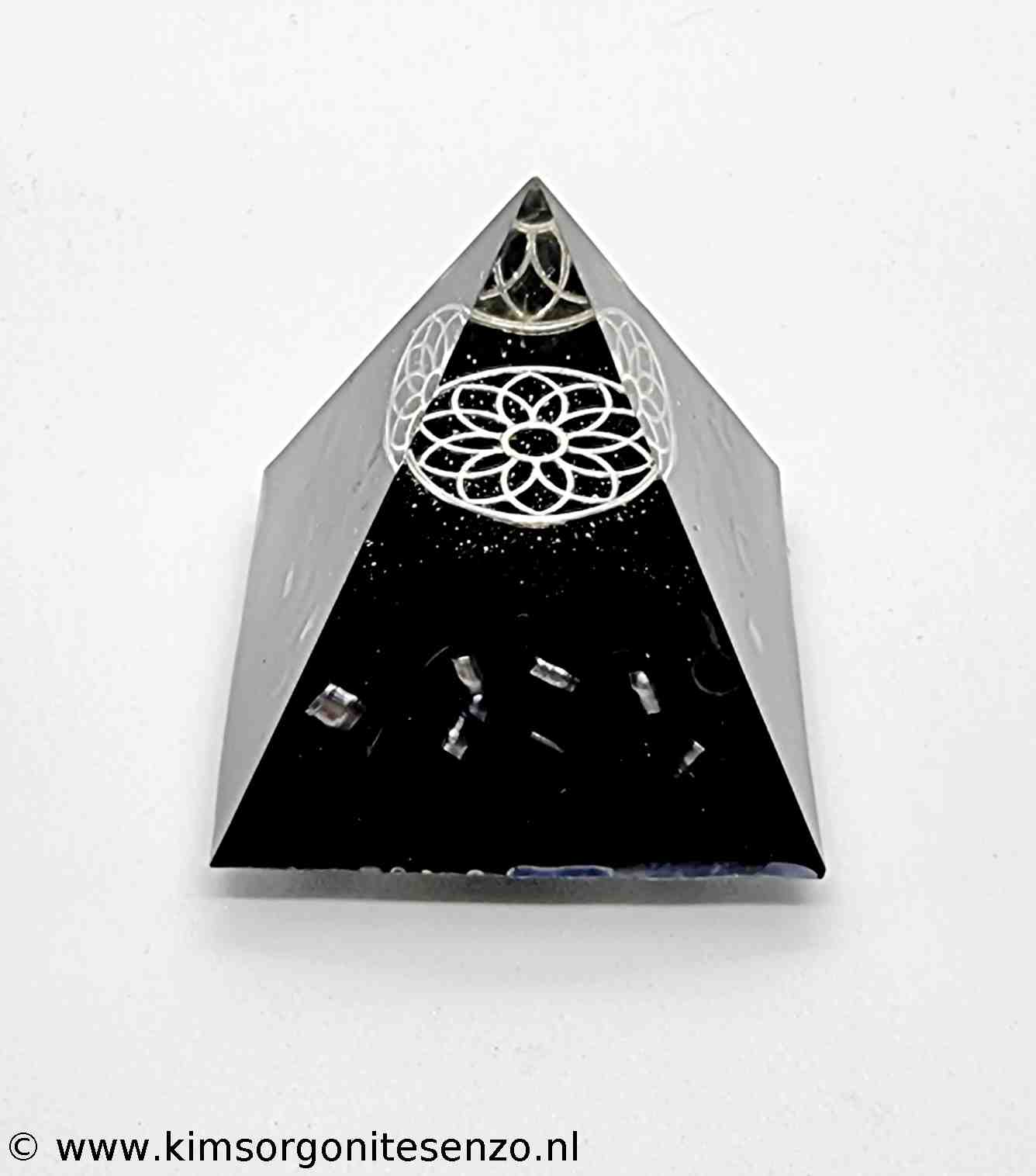 Orgonites, Piramides, Mini Piramide met Zwarte Toermalijn