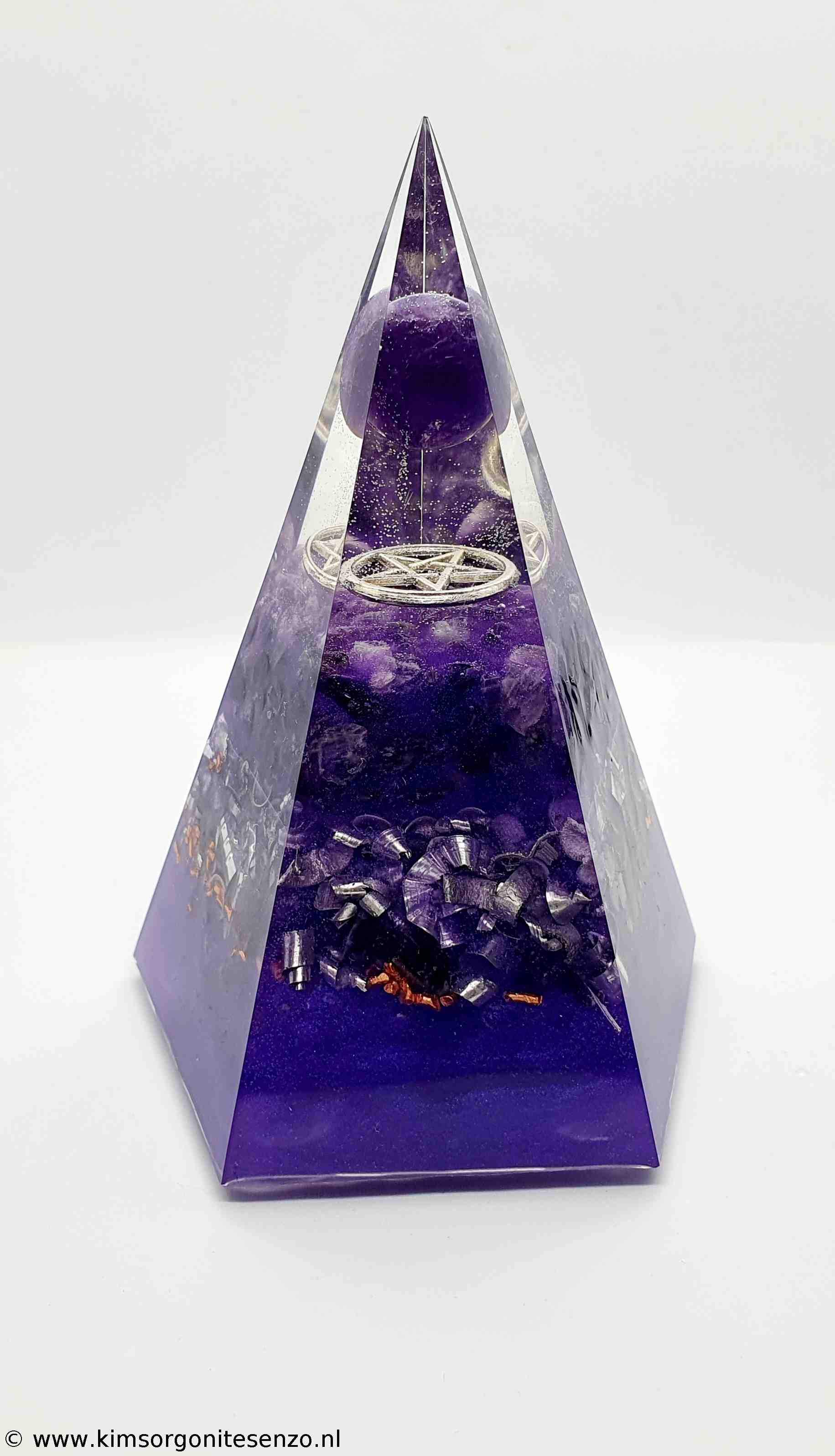 Orgonites, Piramides, Piramide Medium vijfhoek Piramide met Amethist en Bergkristal