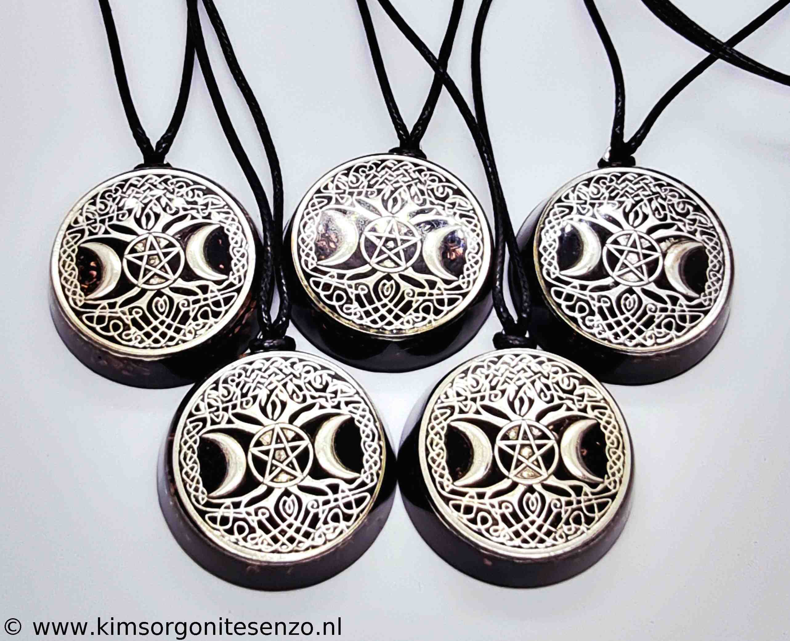 Zwarte Toermalijn & Shungiet Kettingen 10 Amulet Levensboom met Triple Moon en Pentagram