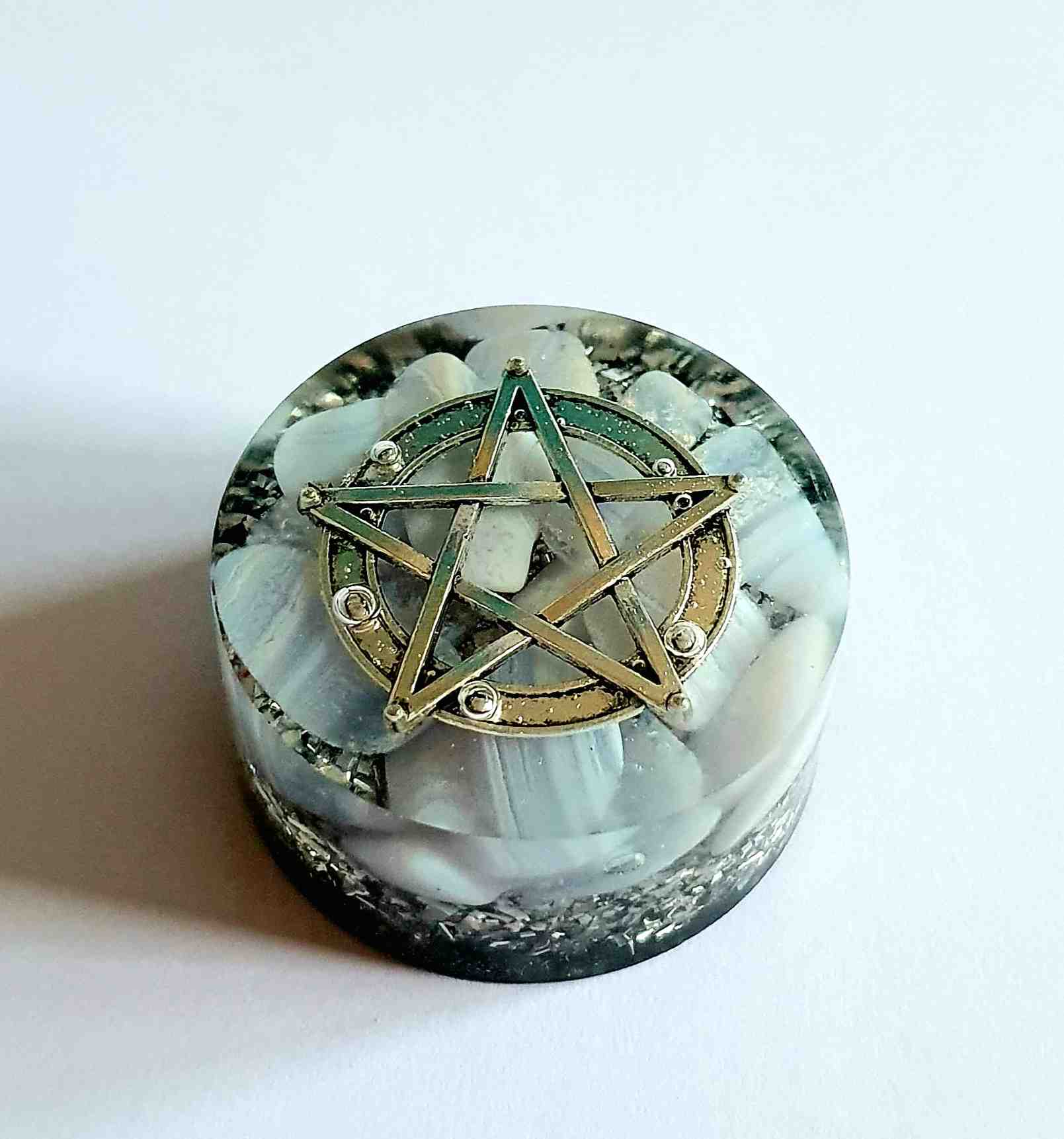 Orgonites, Zak orgonites, Rond Pentagram